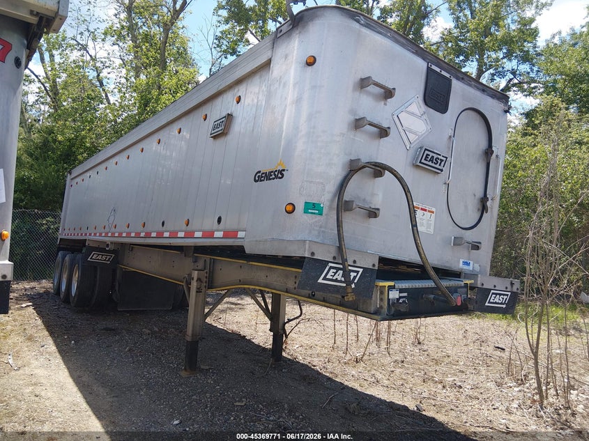 2019 East manufacturing End dump VIN 1E1D2T388KR065775 — IAAI salvage auction photo
