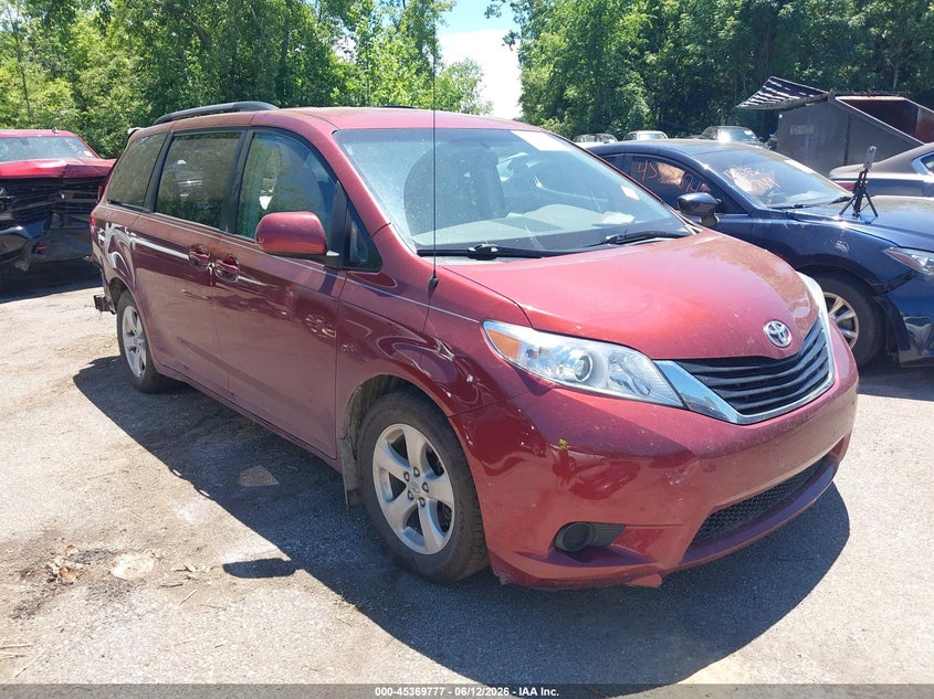2011 Toyota Sienna VIN 5TDKK3DC0BS017728 IAAI salvage auction — REAR END, Salvage (Ohio), sold $800 on 2026-07-14 (photo 1)