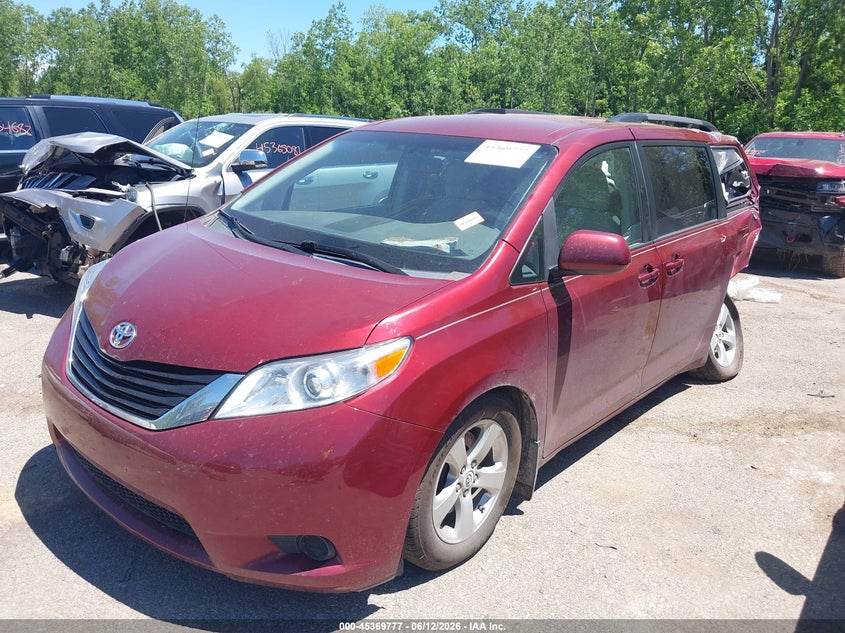 2011 Toyota Sienna VIN 5TDKK3DC0BS017728 IAAI salvage auction — REAR END, Salvage (Ohio), sold $800 on 2026-07-14 (photo 2)
