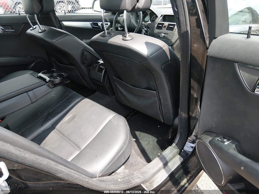 2009 Mercedes-benz C class VIN WDDGF81X69R056689 IAAI salvage auction — REAR END, Salvage (New Jersey), sold $200 on 2026-07-29 (photo 8)