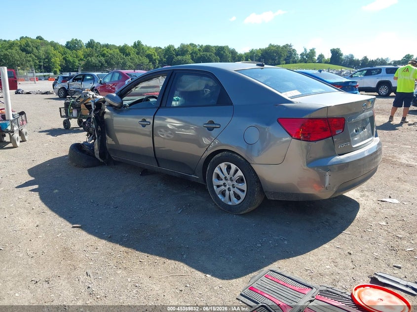 2011 Kia Forte VIN KNAFU4A27B5889629 IAAI salvage auction — FRONT END, Salvage (Tennessee), sold $500 on 2026-07-15 (photo 3)