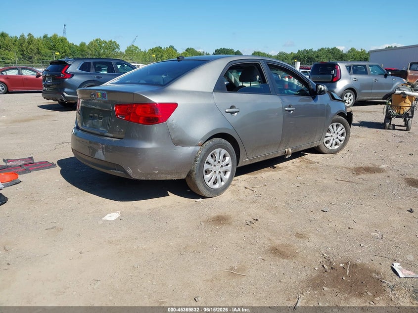 2011 Kia Forte VIN KNAFU4A27B5889629 IAAI salvage auction — FRONT END, Salvage (Tennessee), sold $500 on 2026-07-15 (photo 4)
