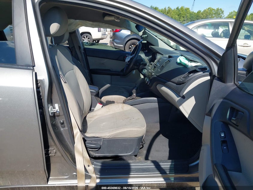 2011 Kia Forte VIN KNAFU4A27B5889629 IAAI salvage auction — FRONT END, Salvage (Tennessee), sold $500 on 2026-07-15 (photo 5)