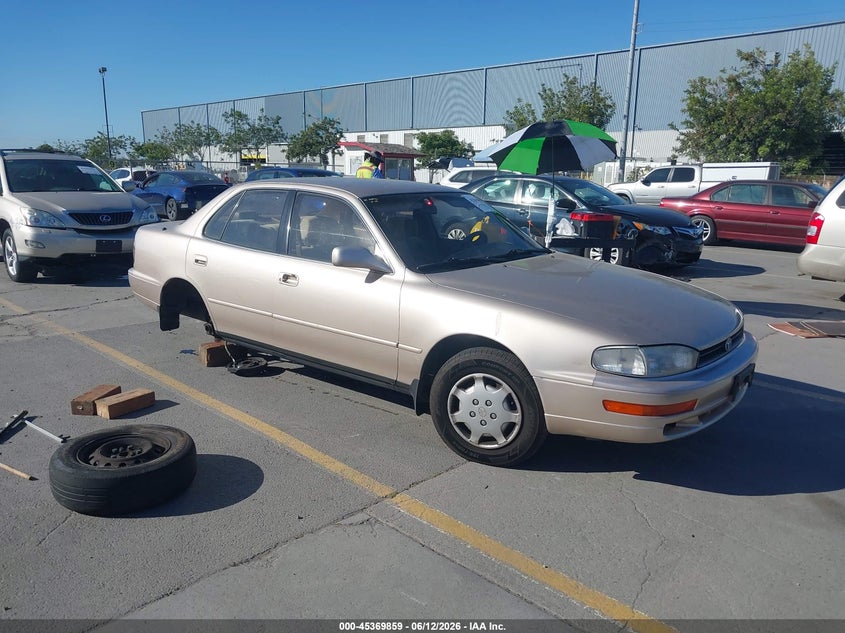 1994 Toyota Camry VIN JT2SK12E0R0194617 IAAI salvage auction — LEFT REAR, Salvage (California), sold $275 on 2026-07-13 (photo 1)