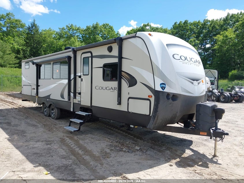 2019 Keystone Cougar VIN 4YDT34T25KV503566 IAAI salvage auction — BIOHAZARD/CHEMICAL, Wait Title, sold $5,600 on 2026-09-08 (photo 1)