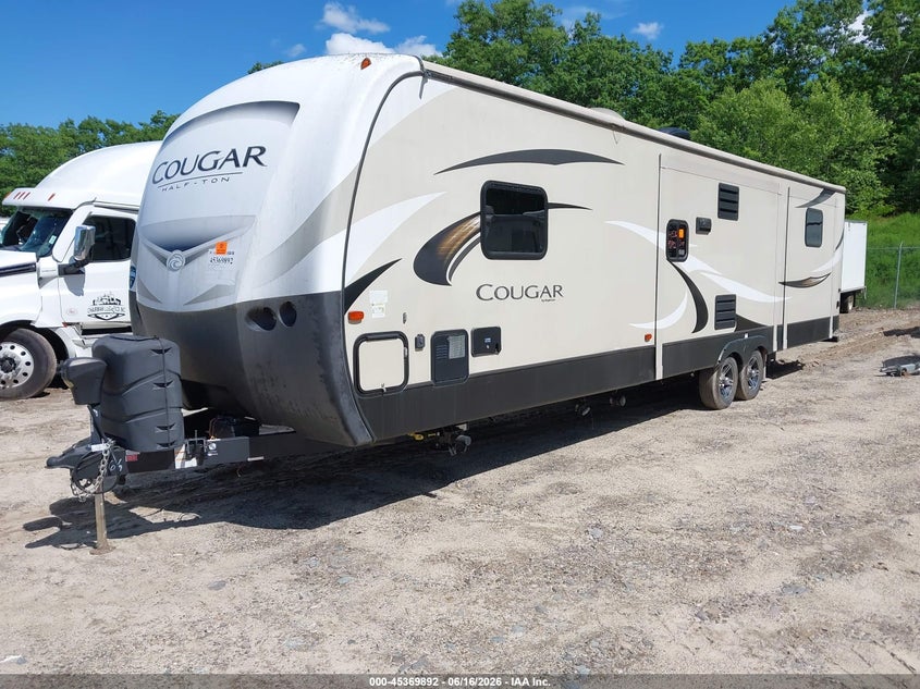 2019 Keystone Cougar VIN 4YDT34T25KV503566 IAAI salvage auction — BIOHAZARD/CHEMICAL, Wait Title, sold $5,600 on 2026-09-08 (photo 2)
