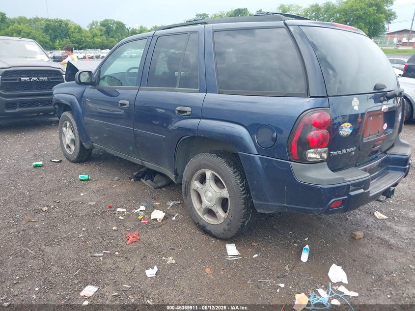 2008 Chevrolet Trailblazer VIN 1GNDS13S582194868 IAAI salvage auction — FRONT END, Salvage (Tennessee), sold $375 on 2026-07-09 (photo 3)