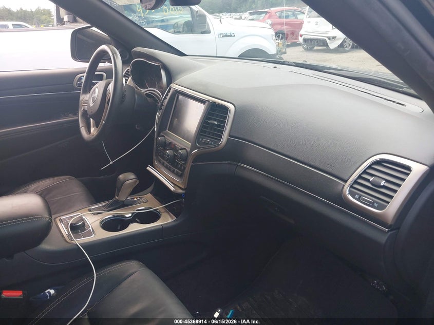 2017 Jeep Grand cherokee VIN 1C4RJFBG3HC862009 IAAI salvage auction — RIGHT FRONT, Salvage (Massachusetts), sold $3,500 on 2026-07-11 (photo 5)