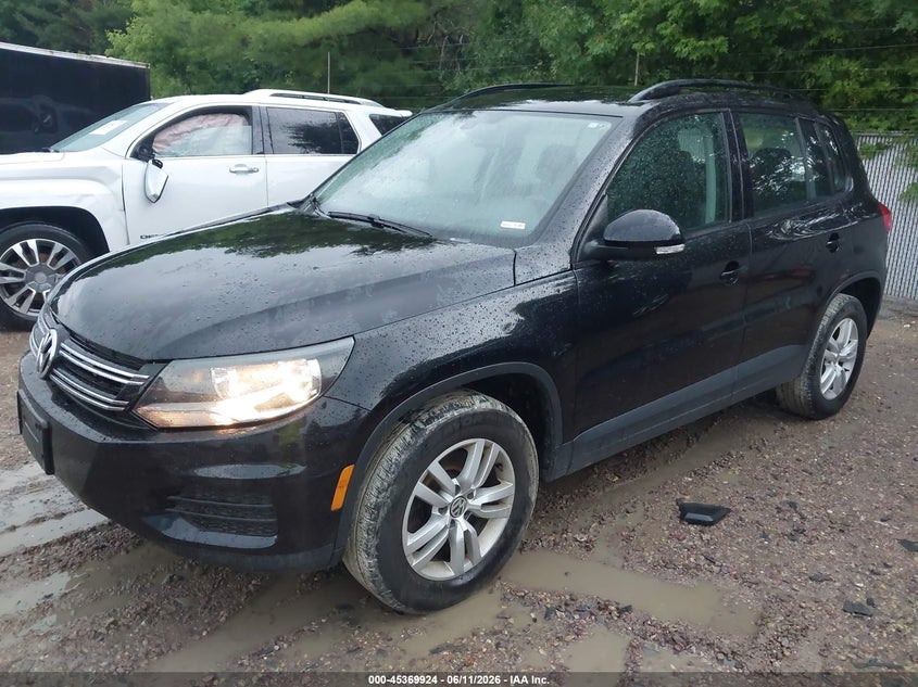 2016 Volkswagen Tiguan VIN WVGBV7AXXGK000497 IAAI salvage auction — HAIL, Salvage Title, sold $25 on 2026-07-29 (photo 2)
