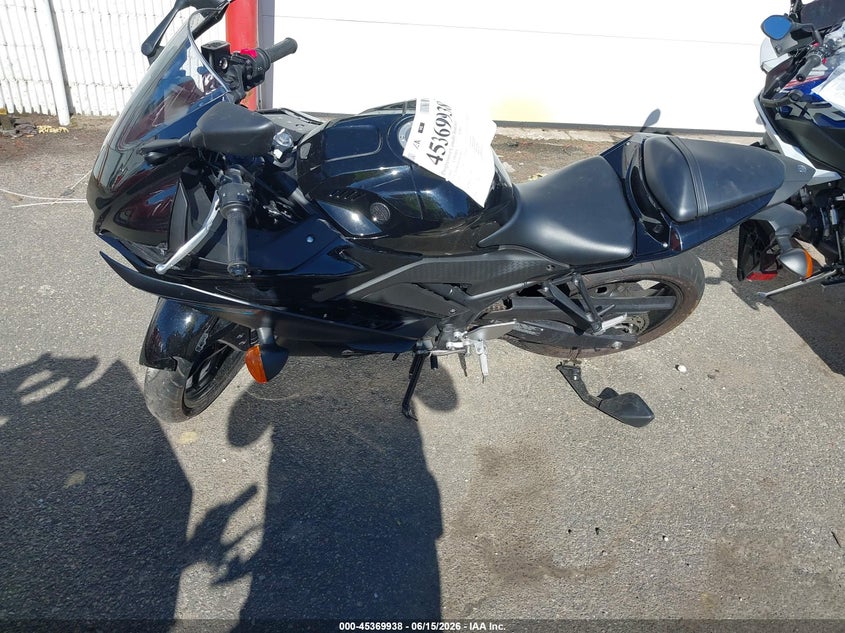 2023 Yamaha Yzf VIN MH3RH18Y5PK012869 IAAI salvage auction — FRONT END, Mv-907A (New York), sold $25 on 2026-07-29 (photo 9)