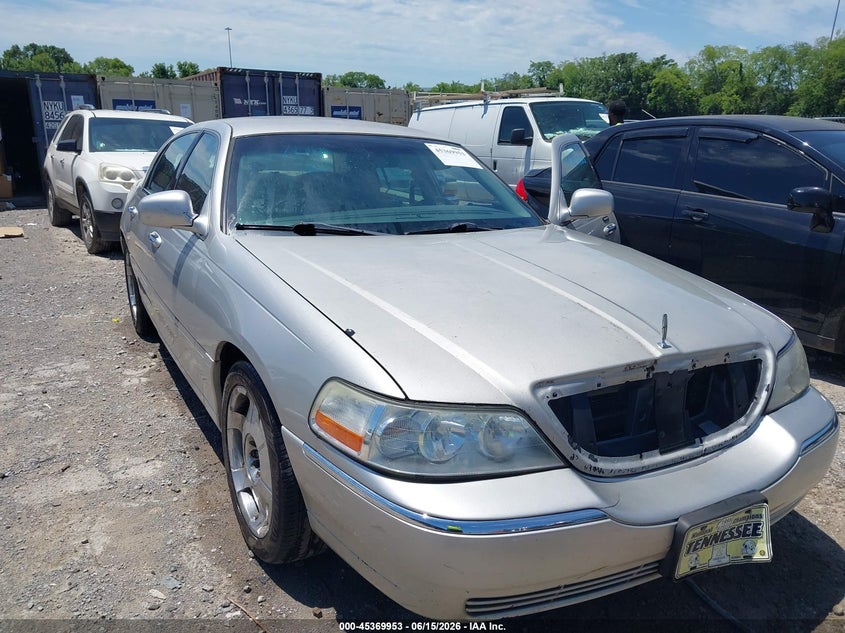 2007 Lincoln TOWN CAR VIN 1LNHM81V97Y629103 IAAI salvage auction — NORMAL WEAR, Clear (Tennessee), sold $525 on 2026-07-09 (photo 6)