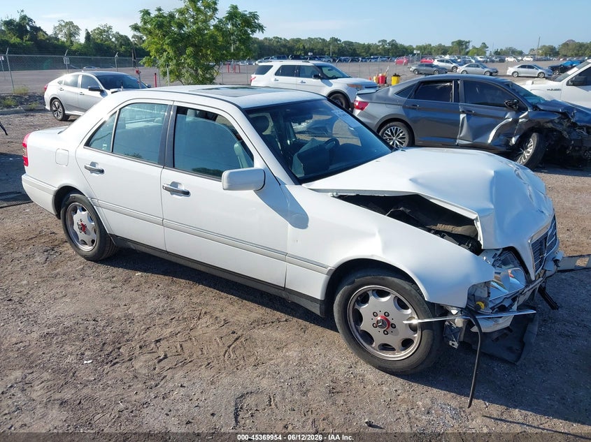 1997 Mercedes-benz C-klasse VIN WDBHA28E9VA510567 IAAI salvage auction — FRONT END, Rebuildable (Florida), sold $275 on 2026-07-09 (photo 1)