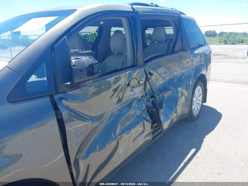 2013 Toyota Sienna VIN 5TDDK3DC1DS056968 IAAI salvage auction — LEFT SIDE, Clear (Indiana), sold $3,450 on 2026-07-24 (photo 6)