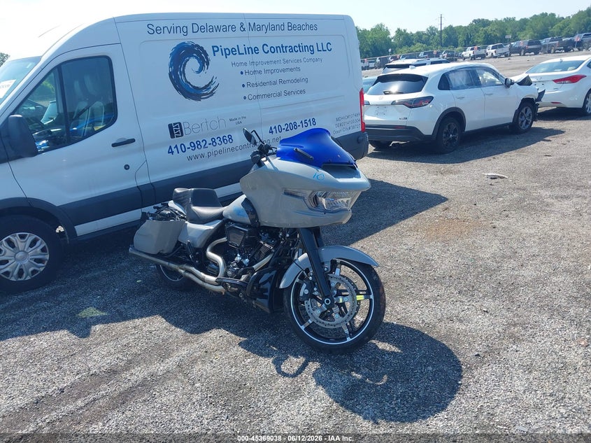 2024 Harley-davidson Road glide VIN 1HD1KH718RB636984 IAAI salvage auction — LEFT REAR, Salvage Title, sold $9,600 on 2026-08-25 (photo 1)