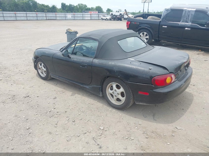2000 Mazda Mx-5 VIN JM1NB3532Y0152846 IAAI salvage auction — REAR END, Salvage (Arkansas), sold $600 on 2026-07-29 (photo 3)
