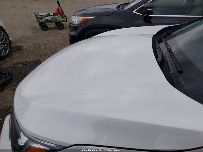 2022 Honda Cr-v VIN 2HKRW2H80NH670671 IAAI salvage auction — HAIL, Clear (Oklahoma), sold $12,900 on 2026-07-24 (photo 6)