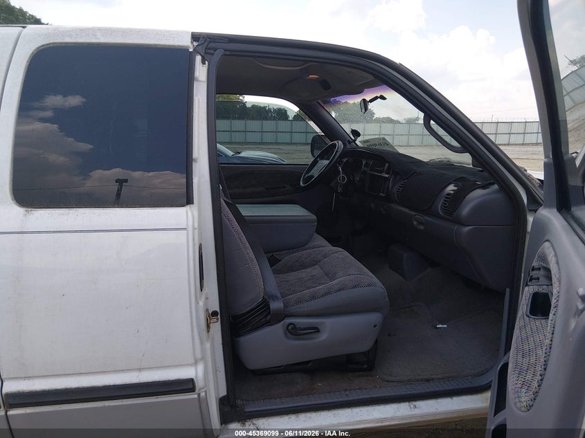 1998 Dodge Ram 1500 VIN 1B7HC13YXWJ193889 IAAI salvage auction — LEFT FRONT, Salvage (Idaho), sold $1,325 on 2026-07-09 (photo 5)