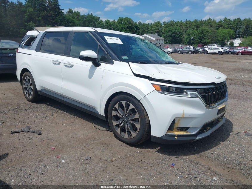 2024 Kia Carnival VIN KNDNC5H33R6385041 IAAI salvage auction — ROOF, Salvage (Massachusetts), sold $8,000 on 2026-07-31 (photo 1)