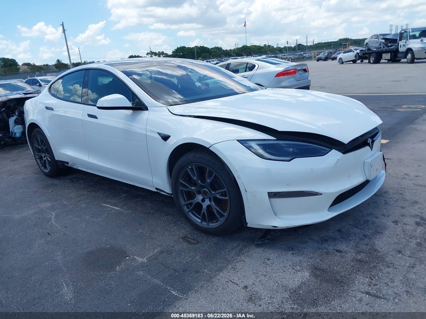 2022 Tesla Model s VIN 5YJSA1E50NF477052 IAAI salvage auction — WATER/FLOOD, Salvage Title, sold $13,250 on 2026-07-30 (photo 1)