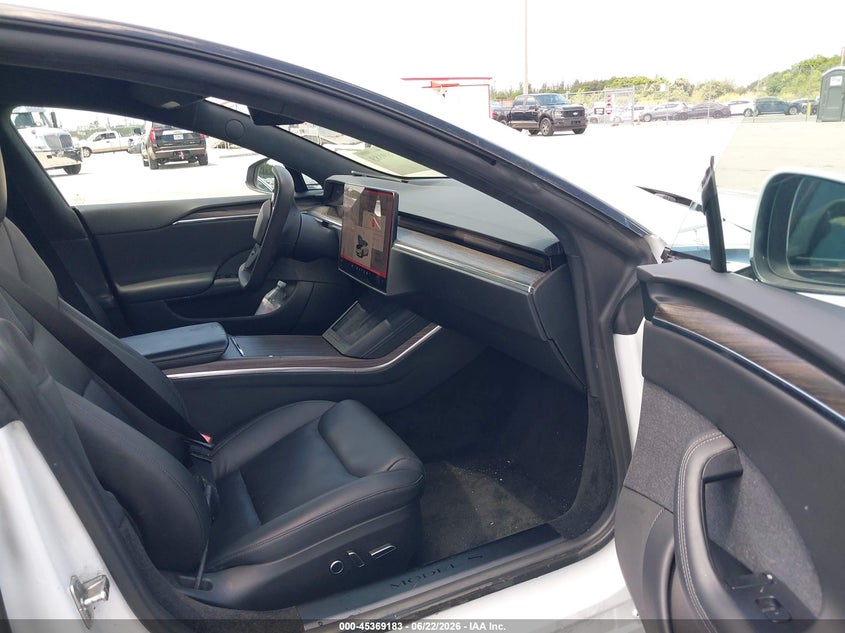 2022 Tesla Model s VIN 5YJSA1E50NF477052 IAAI salvage auction — WATER/FLOOD, Salvage Title, sold $13,250 on 2026-07-30 (photo 5)