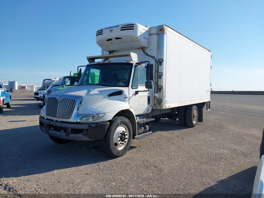 2010 International 4000 series VIN 1HTMMAAL8AH174165 IAAI salvage auction — NORMAL WEAR, Clear - Dealer Only (California), sold $1,150 on 2026-07-21 (photo 2)