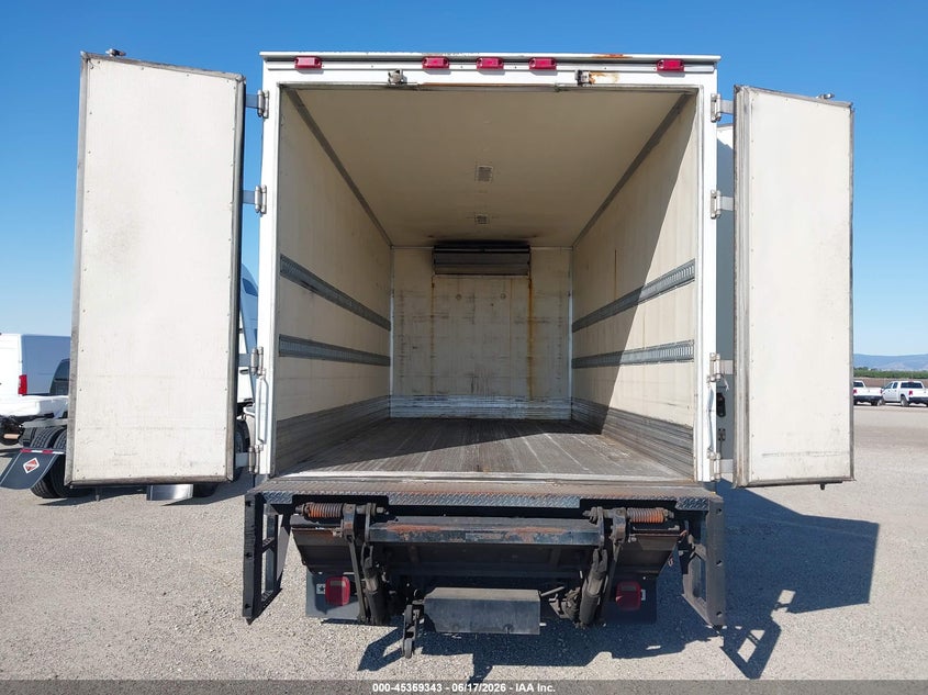 2010 International 4000 series VIN 1HTMMAAL8AH174165 IAAI salvage auction — NORMAL WEAR, Clear - Dealer Only (California), sold $1,150 on 2026-07-21 (photo 6)