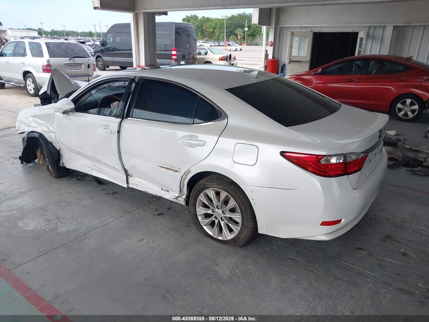 2013 Lexus ES VIN JTHBW1GG2D2028276 IAAI salvage auction — FRONT END, Rebuildable (Florida), sold $400 on 2026-07-29 (photo 3)