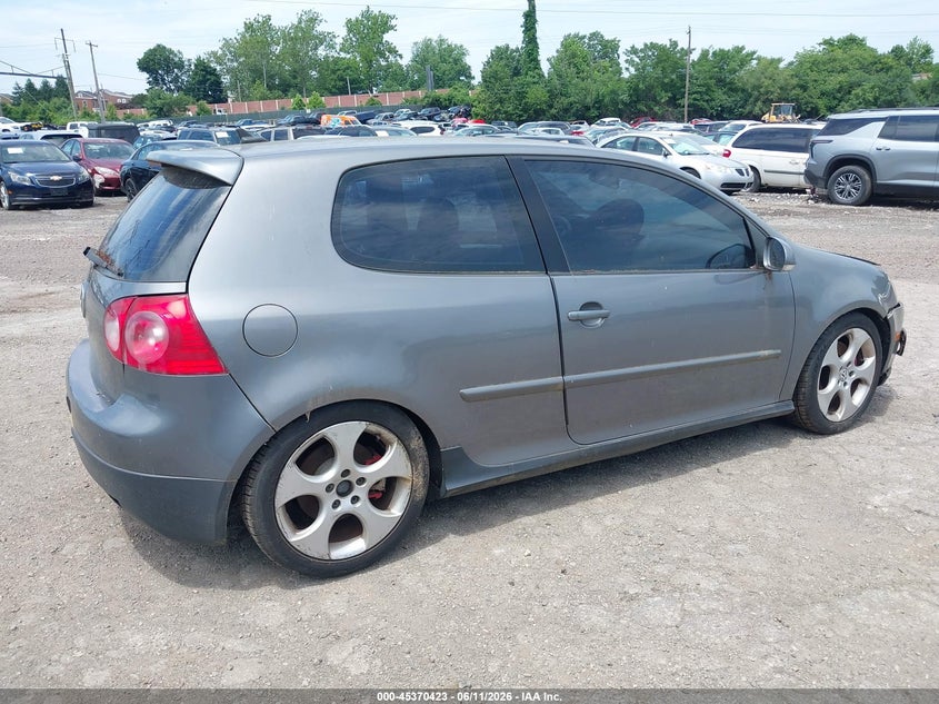 2009 Volkswagen Gti VIN WVWED71K89W054210 IAAI salvage auction — NORMAL WEAR, Clear (Pennsylvania), sold $450 on 2026-07-24 (photo 4)