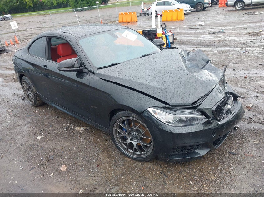 2016 BMW M2 VIN WBA1J7C54GV359413 IAAI salvage auction — LEFT FRONT, Salvage Title, sold $2,200 on 2026-08-09 (photo 1)