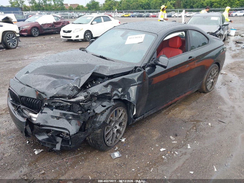 2016 BMW M2 VIN WBA1J7C54GV359413 IAAI salvage auction — LEFT FRONT, Salvage Title, sold $2,200 on 2026-08-09 (photo 2)