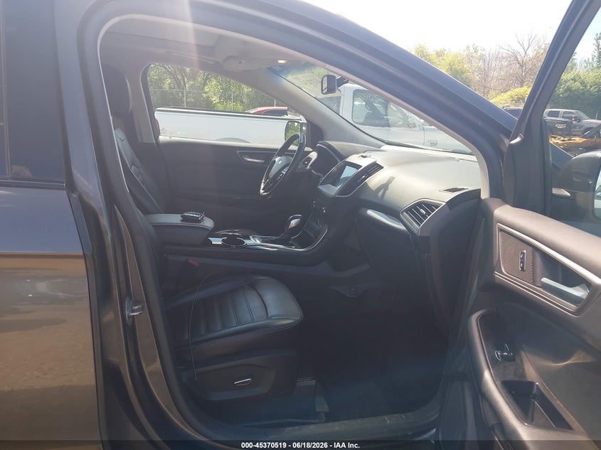 2017 Ford Edge VIN 2FMPK4J89HBB81805 IAAI salvage auction — HAIL, Salvage Title, sold $1,900 on 2026-07-09 (photo 5)