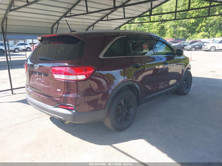 2017 Kia Sorento VIN 5XYPGDA30HG261483 IAAI salvage auction — FRONT END, Salvage Title, sold $1,600 on 2026-07-16 (photo 4)