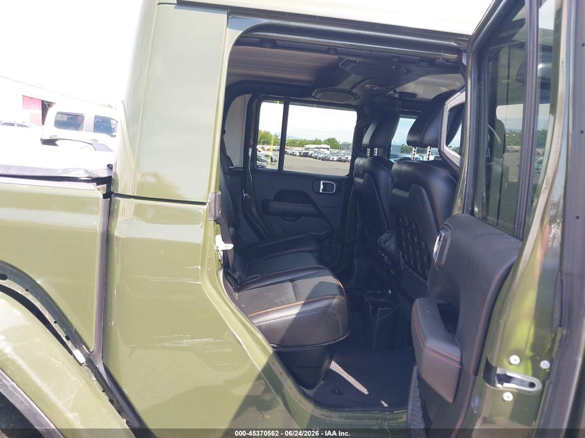 2021 Jeep Gladiator VIN 1C6JJTEGXML606605 IAAI salvage auction — SIDE, Clear - Dealer Only (California), sold $18,700 on 2026-07-31 (photo 8)