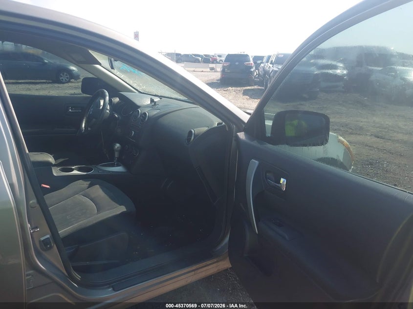 2014 Nissan Rogue VIN JN8AS5MT3EW605798 IAAI salvage auction — NORMAL WEAR, Clear (Tennessee), sold $400 on 2026-07-23 (photo 5)