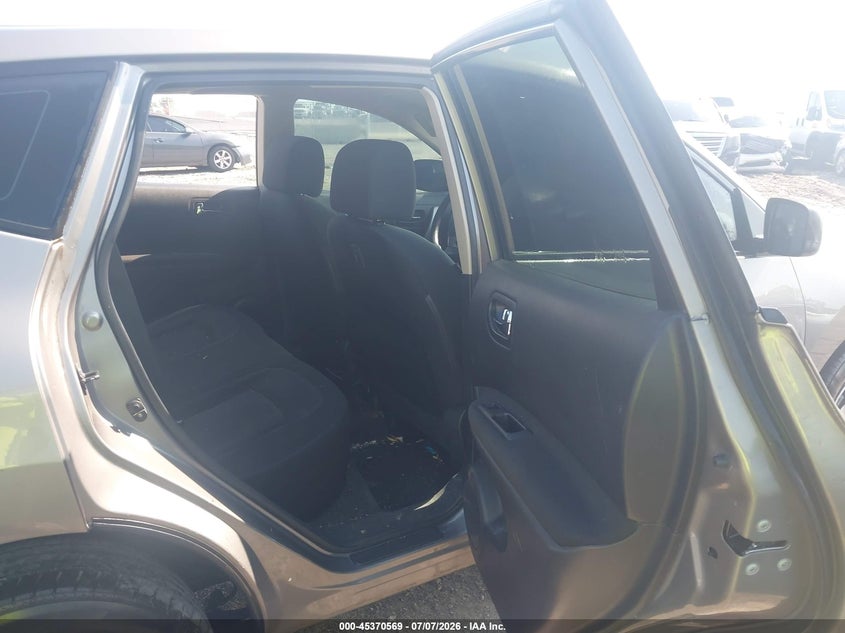 2014 Nissan Rogue VIN JN8AS5MT3EW605798 IAAI salvage auction — NORMAL WEAR, Clear (Tennessee), sold $400 on 2026-07-23 (photo 8)