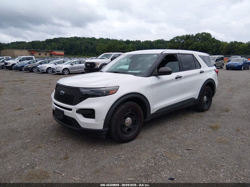 2020 Ford Police interceptor utility VIN 1FM5K8AB0LGC68410 IAAI salvage auction — NORMAL WEAR, Sf97 (Tennessee), sold $8,000 on 2026-08-12 (photo 2)