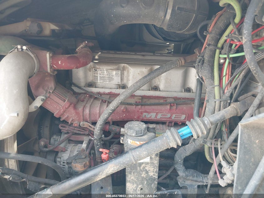 2014 Mack 600 rd600 VIN 1M1AW21Y0EM040713 IAAI salvage auction — SIDE, Rebuildable (Florida), sold $25 on 2026-07-29 (photo 9)