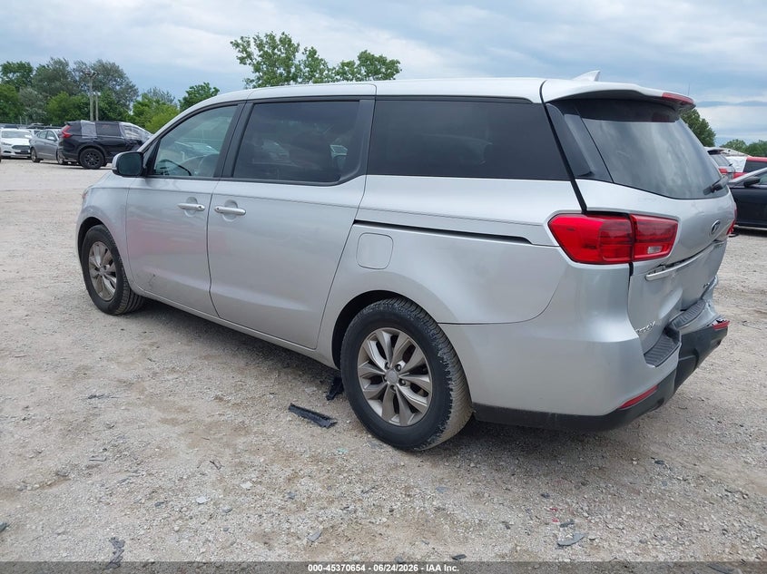 2019 Kia SEDONA VIN KNDMB5C13K6541279 IAAI salvage auction — REAR END, Salvage (Illinois), sold $25 on 2026-07-21 (photo 3)
