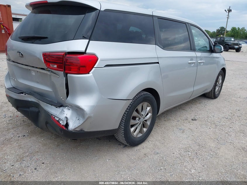 2019 Kia SEDONA VIN KNDMB5C13K6541279 IAAI salvage auction — REAR END, Salvage (Illinois), sold $25 on 2026-07-21 (photo 4)
