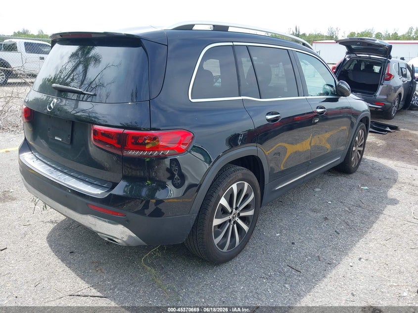 2020 Mercedes-benz Glb VIN W1N4M4GB0LW032557 IAAI salvage auction — SIDE, Salvage Title, sold $7,400 on 2026-07-29 (photo 4)