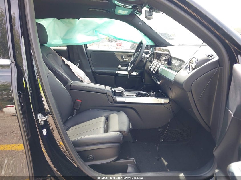 2020 Mercedes-benz Glb VIN W1N4M4GB0LW032557 IAAI salvage auction — SIDE, Salvage Title, sold $7,400 on 2026-07-29 (photo 5)