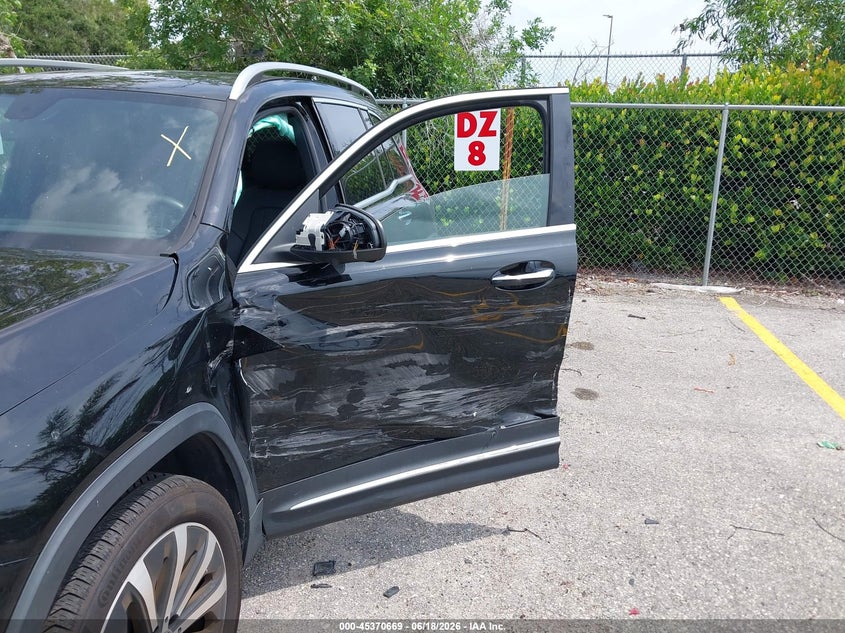 2020 Mercedes-benz Glb VIN W1N4M4GB0LW032557 IAAI salvage auction — SIDE, Salvage Title, sold $7,400 on 2026-07-29 (photo 6)