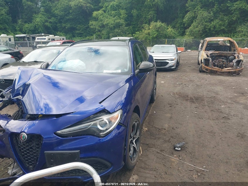 2021 Alfa romeo Stelvio VIN ZASPAKBNXM7D14517 IAAI salvage auction — RIGHT FRONT, Salvage (Massachusetts), sold $25 on 2026-07-28 (photo 2)