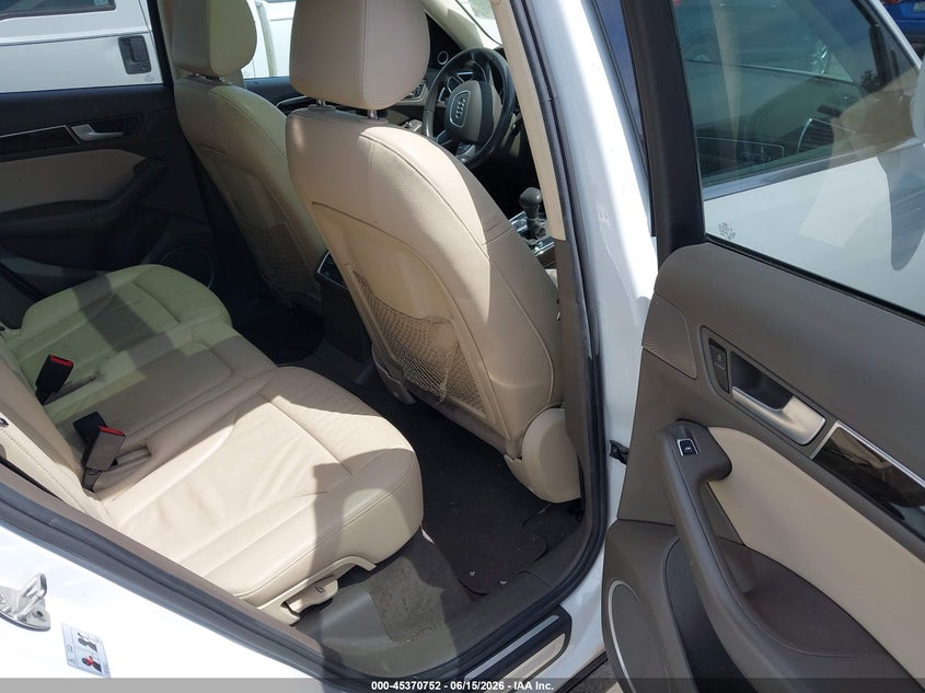 2014 Audi Q5 VIN WA1LFAFP6EA063184 IAAI salvage auction — NORMAL WEAR, Clear (Washington), sold $1,000 on 2026-07-29 (photo 8)