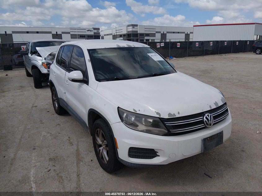 2012 Volkswagen Tiguan VIN WVGAV7AX0CW561211 IAAI salvage auction — NORMAL WEAR, Original (Texas), sold $875 on 2026-07-07 (photo 1)