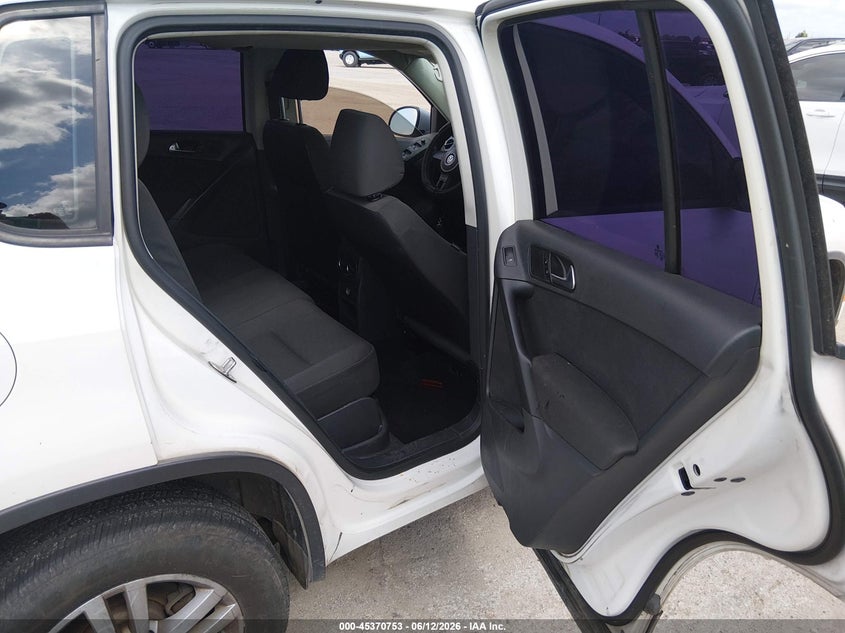 2012 Volkswagen Tiguan VIN WVGAV7AX0CW561211 IAAI salvage auction — NORMAL WEAR, Original (Texas), sold $875 on 2026-07-07 (photo 8)