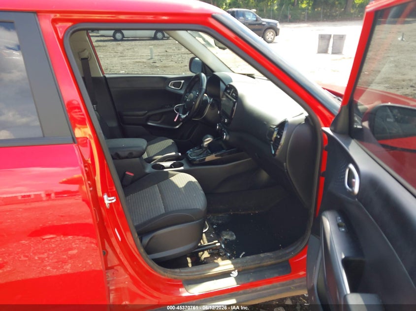 2025 Kia Soul VIN KNDJ33AUXS7268949 IAAI salvage auction — REAR END, Salvage (Georgia), sold $4,800 on 2026-07-31 (photo 5)