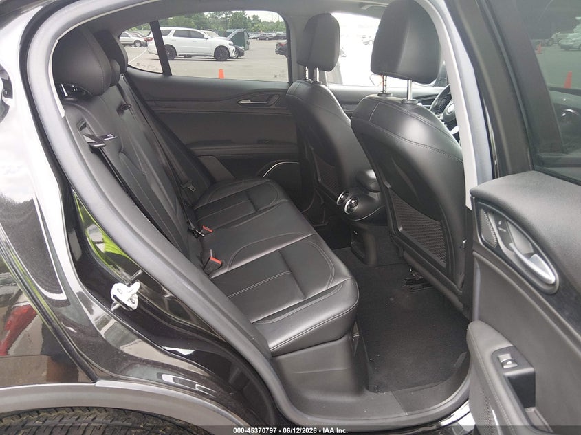 2020 Alfa romeo Stelvio VIN ZASPAJAN4L7C83534 IAAI salvage auction — RIGHT FRONT, Salvage Title, sold $7,300 on 2026-07-28 (photo 8)