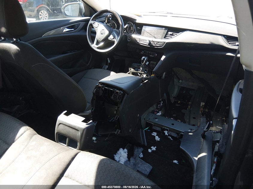 2018 Buick Regal VIN W04GU8SX6J1096637 IAAI salvage auction — REAR END, Salvage (Maine), sold $1,250 on 2026-07-27 (photo 6)