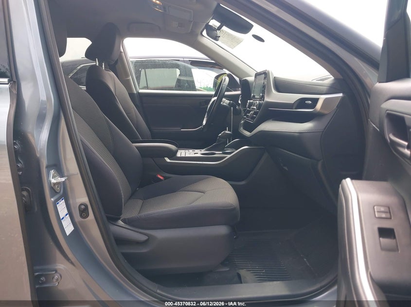 2020 Toyota Highlander VIN 5TDBZRBH7LS017059 IAAI salvage auction — LEFT FRONT, Salvage (Massachusetts), sold $9,700 on 2026-07-23 (photo 5)